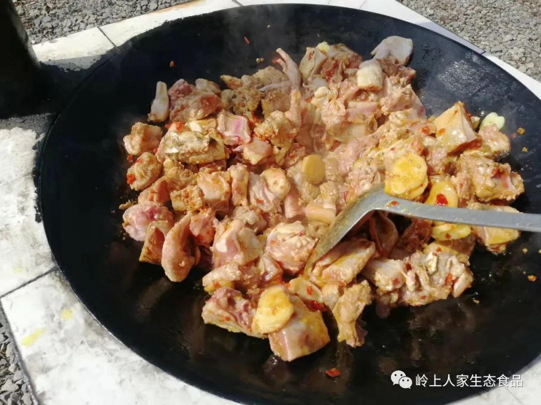嶺上人家慶?！叭藡D女節(jié)”活動